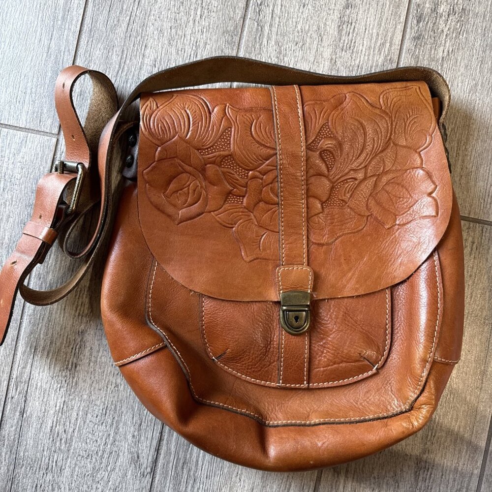 Patricia Nash Flap Crossbody Vintage Tooled Embossed Floral Leather Purse Bag